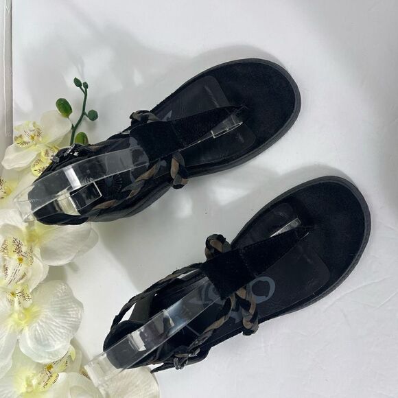 OTBT Earthly sandals black
Women’s size 6M - Picture 2 of 12